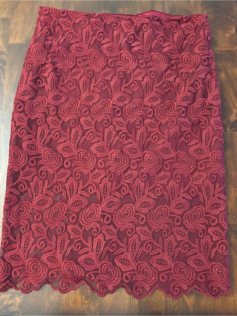 RW & Co. Women’s Wine colour Lace Pencil Skirt